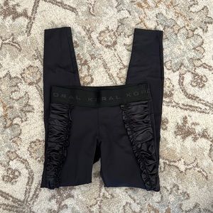 KORAL black ruffle leggings size XS